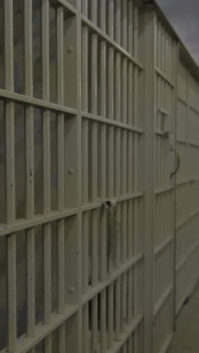 Enfrentar un cargo penal puede resultar abrumador. Comprender el proceso general y lo que normalmente ocurre a continuación puede ayudar a reducir la incertidumbre durante un momento estresante. Los procesos pueden variar según el cargo y el condado.

Para orientación específica sobre su situación, comuníquese directamente con nuestra oficina.
📍 5244 N. Sharon Amity Rd., Suite A, Charlotte, NC 28215
📞 980-219-8884
📩 jamesg@thegilchristlawfirm.com

The Gilchrist Law Firm | Charlotte, NC.
Abogado responsable del contenido: James Gilchrist.

Esta información es únicamente con fines informativos y no constituye asesoría legal.

-

Being charged with a criminal offense can feel overwhelming. Understanding the general process and what typically happens next may help reduce uncertainty during a stressful time. Processes can vary depending on the charge and county.

For guidance specific to your case, contact our office directly.
📍 5244 N. Sharon Amity Rd., Suite A, Charlotte, NC 28215
📞 980-219-8884
📩 jamesg@thegilchristlawfirm.com

The Gilchrist Law Firm | Charlotte, NC.
Attorney Responsible for Content: James Gilchrist.

This is for informational purposes only and not legal advice.